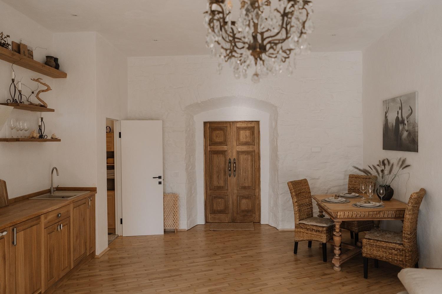 N O C T U R N E Apartment Kamianets-Podilskyi Ngoại thất bức ảnh